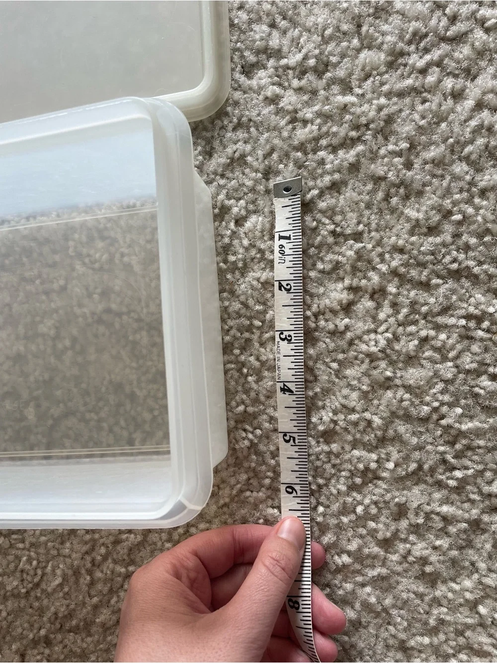 Tupperware off white